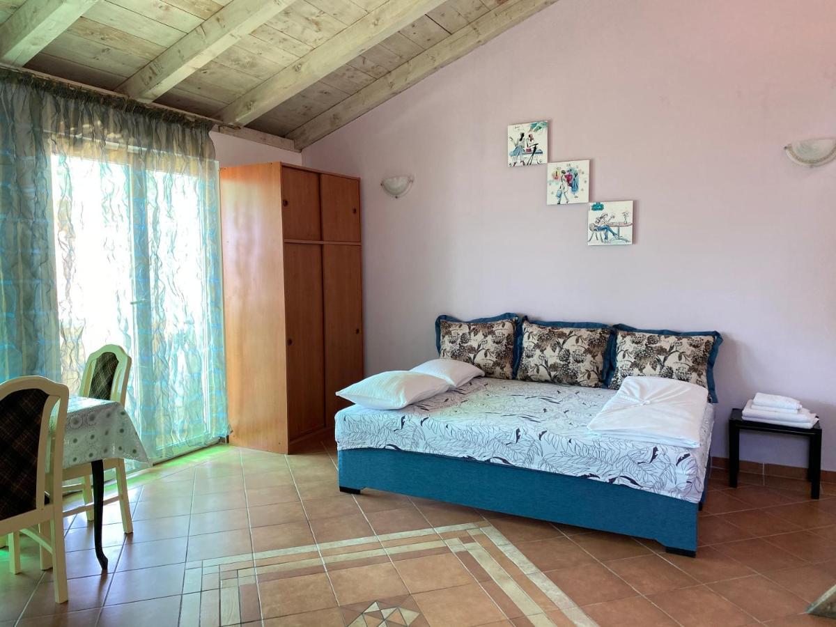 Guest House Villa Natali Budva Exterior foto